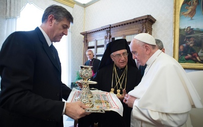 Papież: Chrześcijanie na Bliskim Wschodzie ukrzyżowani jak Jezus