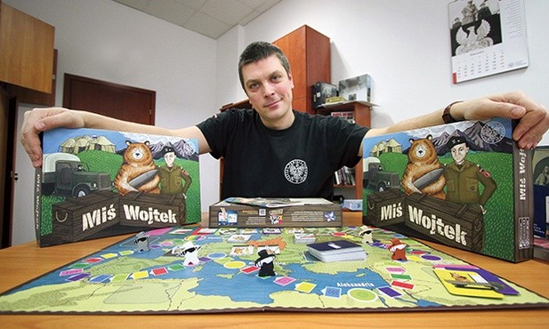 Karol Madaj prezentuje grę „Miś Wojtek” 