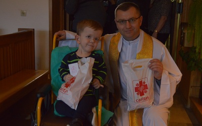 Część małych pacjentów DSK uczestniczyła także we Mszy św. 