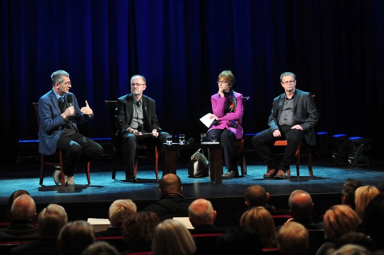"Ponad granicami" w Teatrze Starym