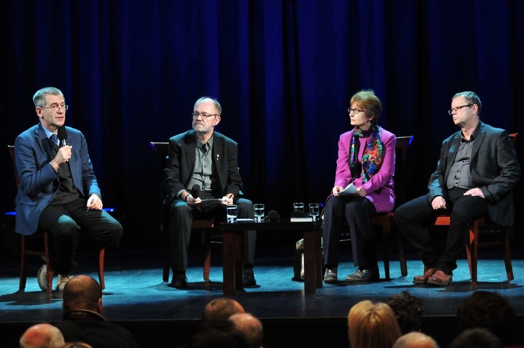 "Ponad granicami" w Teatrze Starym