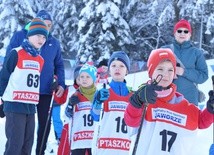 Chłopcy przygotowują się do startu