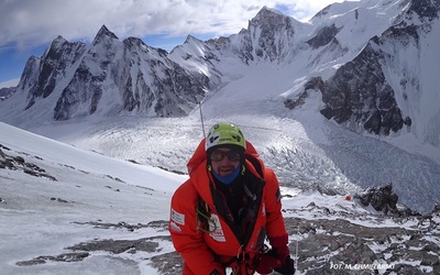 K2: Bielecki i Urubko już na wysokości 7400