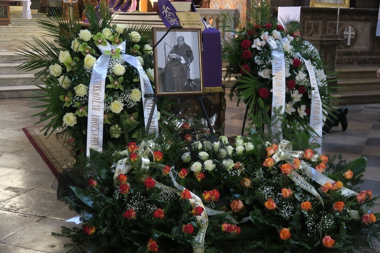 Pogrzeb ks. prof. T. Rutowskiego