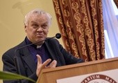 ks. Bogdan Ferdek na co dzień jest wykładowcą teologii dogmatycznej na PWT.