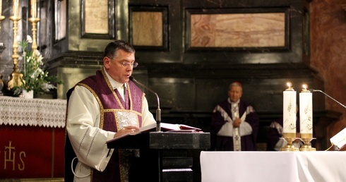 Liturgia stacyjna w kościele Świętych Piotra i Pawła