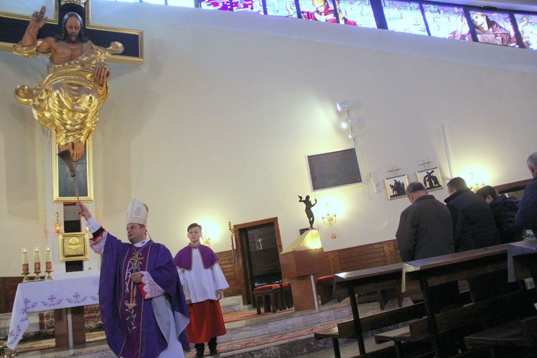 Poświęcenie witraży w Siedliskach Tuchowskich