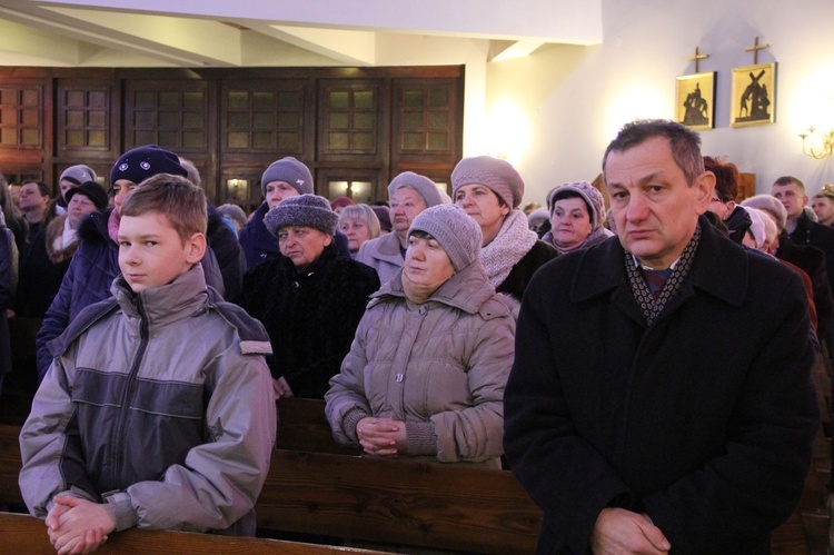 Poświęcenie witraży w Siedliskach Tuchowskich