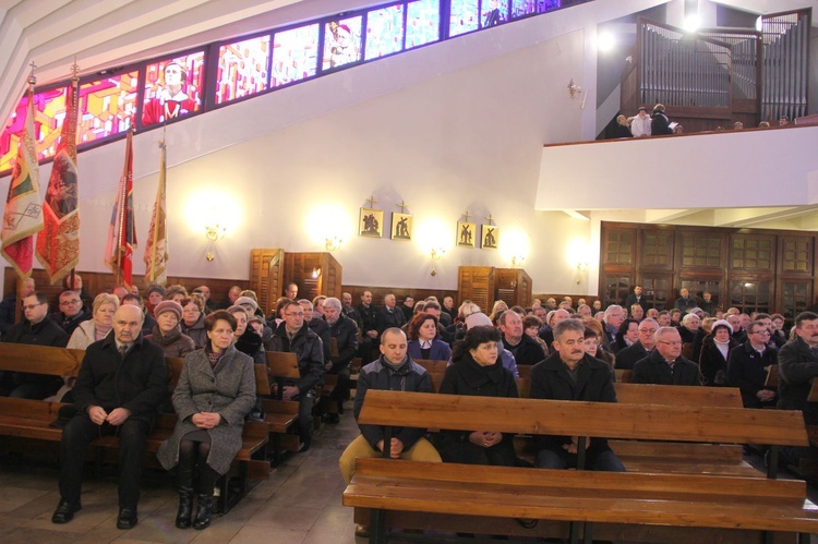 Poświęcenie witraży w Siedliskach Tuchowskich