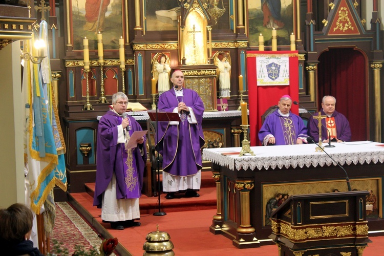 Podziękowanie bp. Andrzejowi Iwaneckiemu 