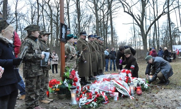 Biegiem uczczą wyklętych