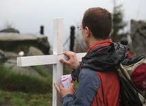 ▲	Te nabożeństwa cieszą się coraz większym zainteresowaniem.