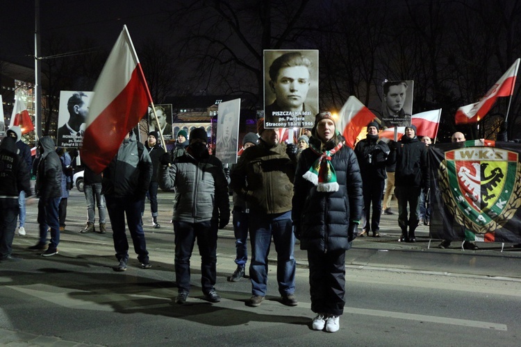 Marsz Pamięci "Bohaterowie Niepodległej. Rodzina Lazarowiczów"