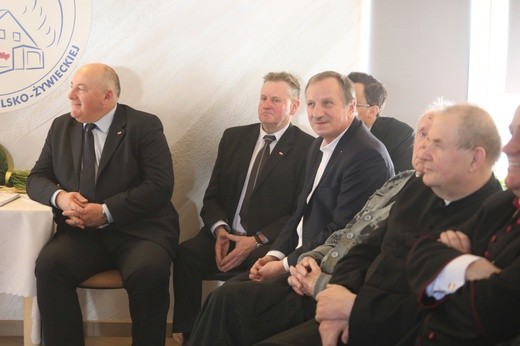 Otwarcie Klubu Caritas "Pod skrzydem anioła" w Radziechowach