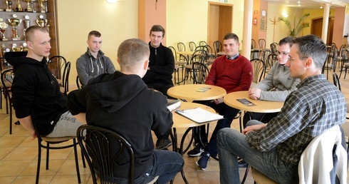 Przywieźli wiele pytań