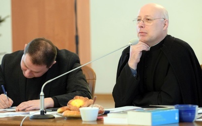 Od prawej: ks. Marek Korgul i ks. Damian Mroczkowski z wydziału katechetycznego