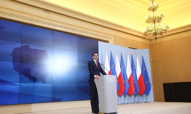 Morawiecki: Chcemy zlikwidować wszelkie nagrody dla ministrów i wiceministrów