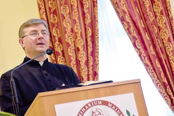 Jak długo po randce powinieneś zamieszkać razem