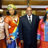 Jacob Zuma z trzema ze swych czterech żon.