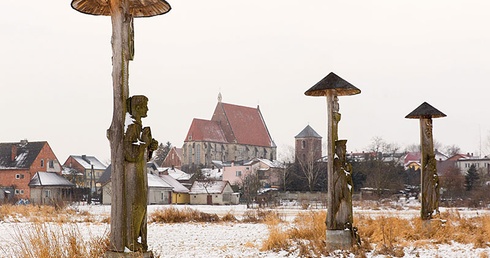 Widok na miasto od strony wiślickiej kalwarii polskich świętych  i błogosławionych.
