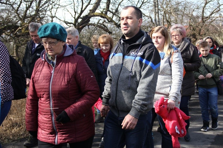 Droga Krzyżowa na Szczereż