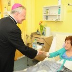 Abp Marek Jędraszewski w Domu Hospicyjnym św. Łazarza