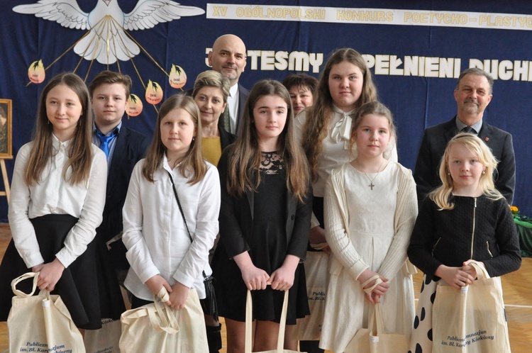 Konkurs o bł. Karolinie