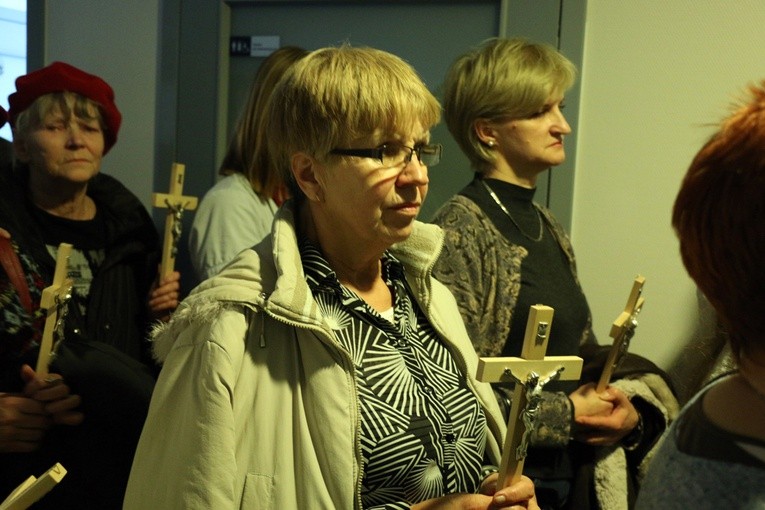 Poświęcenie krzyży w Szpitalu im. T. Marciniaka