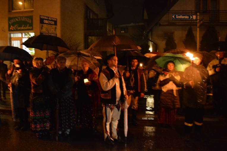 Jezus szedł przez miasto