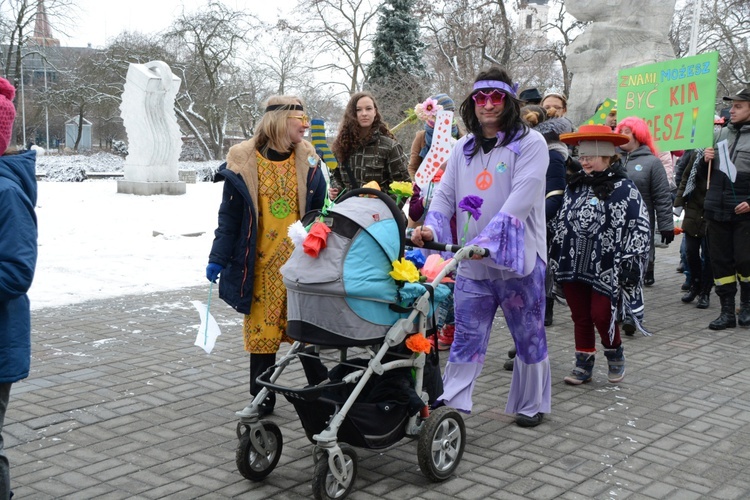 Happening "Nie z tej ziemi"