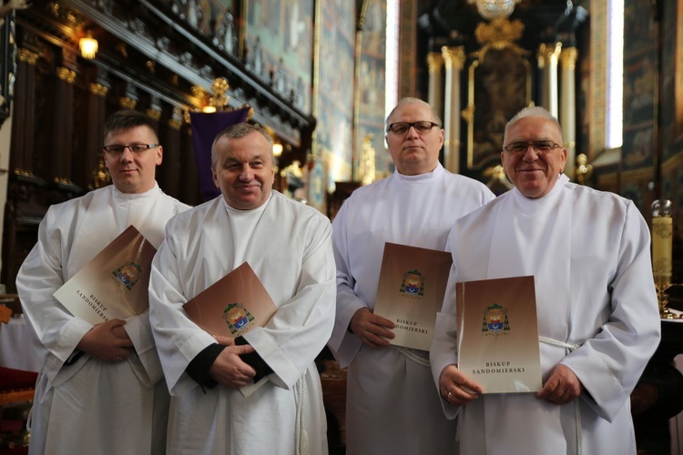 Posłani na posługę Eucharystii 