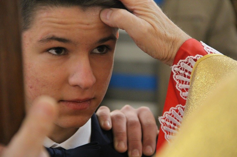 Bierzmowanie w Wielogłowach