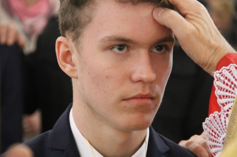 Bierzmowanie w Wielogłowach