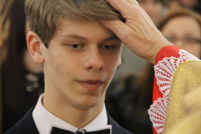 Bierzmowanie w Wielogłowach