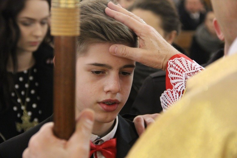 Bierzmowanie w Wielogłowach