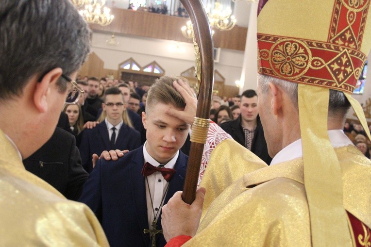 Bierzmowanie w Wielogłowach