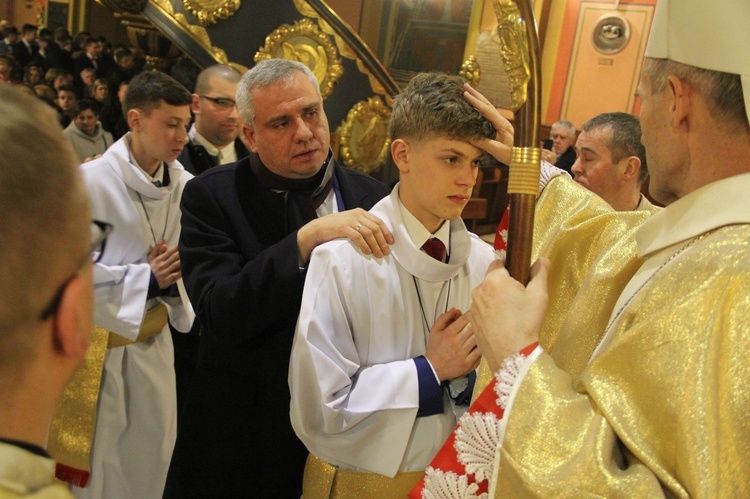 Bierzmowanie w kościele św. Kazimierza w Nowym Sączu