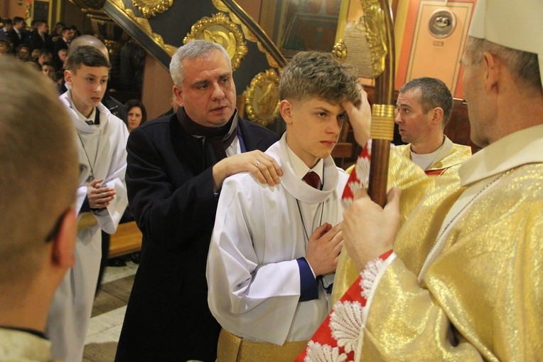 Bierzmowanie w kościele św. Kazimierza w Nowym Sączu