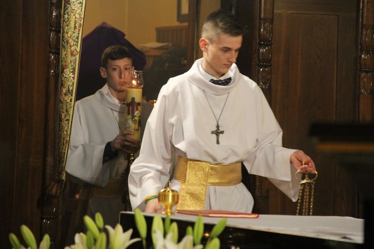 Bierzmowanie w kościele św. Kazimierza w Nowym Sączu