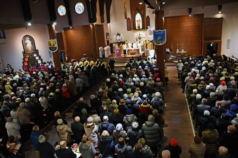 Bp Dajczak: jesteśmy w stanie synodu