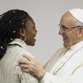 Papież do młodych: Walczcie o godność kobiet