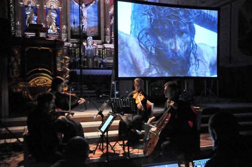Koncert pasyjny w Opocznie
