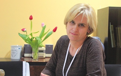 Justyna Janiszewska podkreśla, że każdy przeżywa ten trudny czas na swój własny sposób.