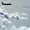 Włoski Boeing KC-767A w trakcie tankowania. 