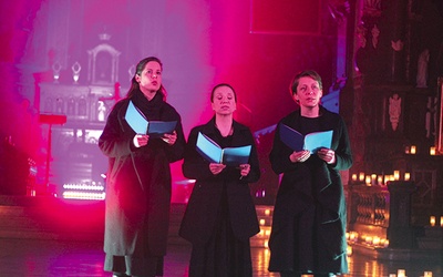 ▲	Trzeci koncert FMJ – „Płaczcie anieli” – z udziałem Justyny Czerwińskiej, Marii Puzynianki i Agaty Wróbel.