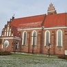 ▲	Późnogotycki kościół i klasztor w Przasnyszu – „pamiątka” nawrócenia P. Kostki.