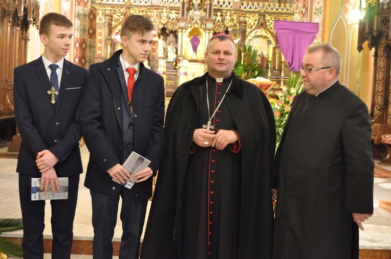 Bierzmowanie w Otfinowie