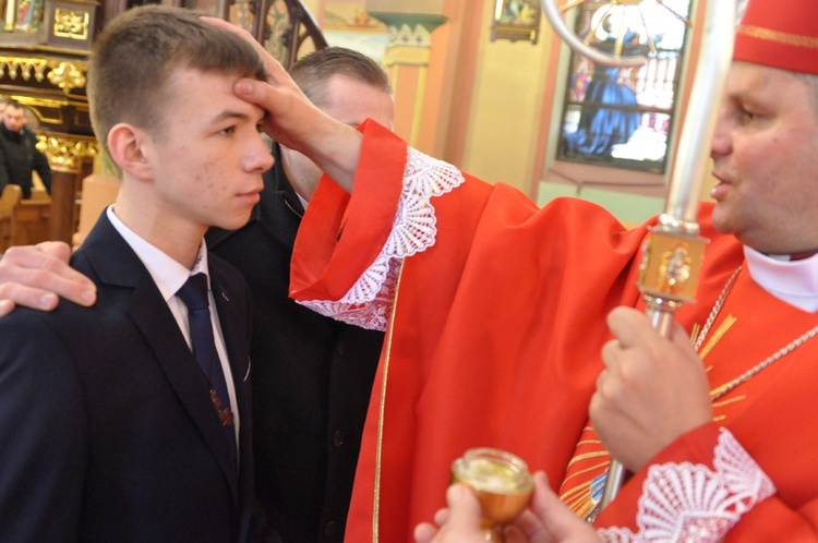 Bierzmowanie w Otfinowie