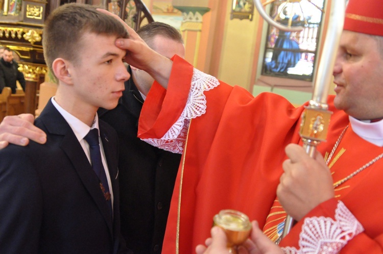 Bierzmowanie w Otfinowie