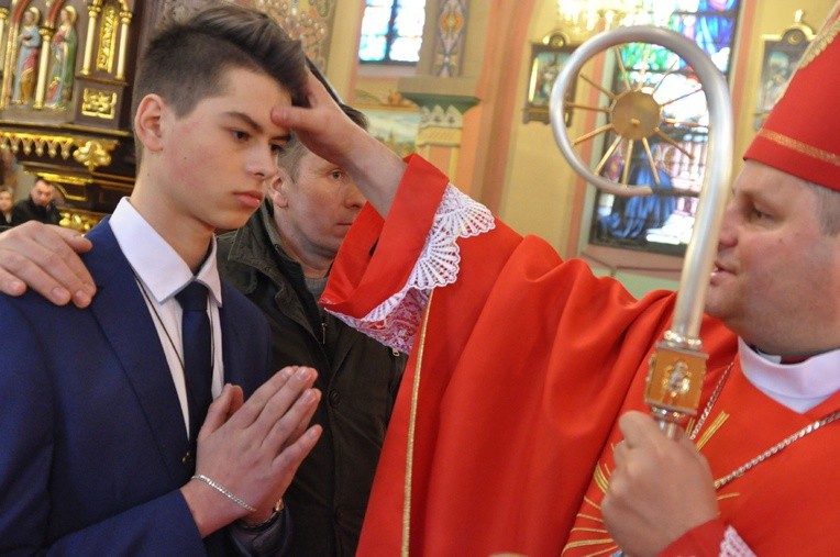 Bierzmowanie w Otfinowie